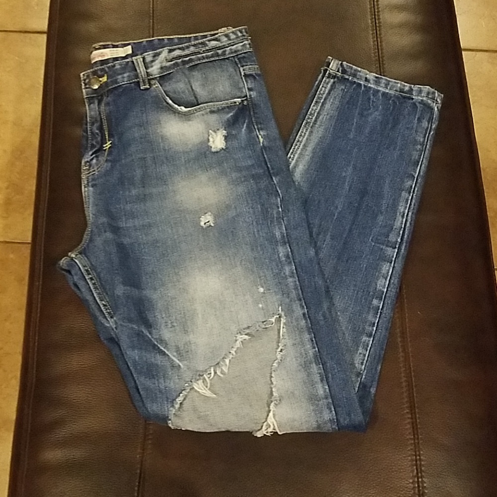 Zara distressed boyfriend jeans